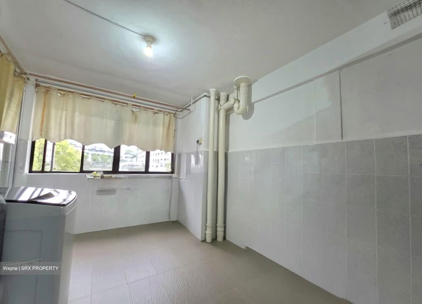 Clementi Avenue 3 (D5), Shop House #570510031